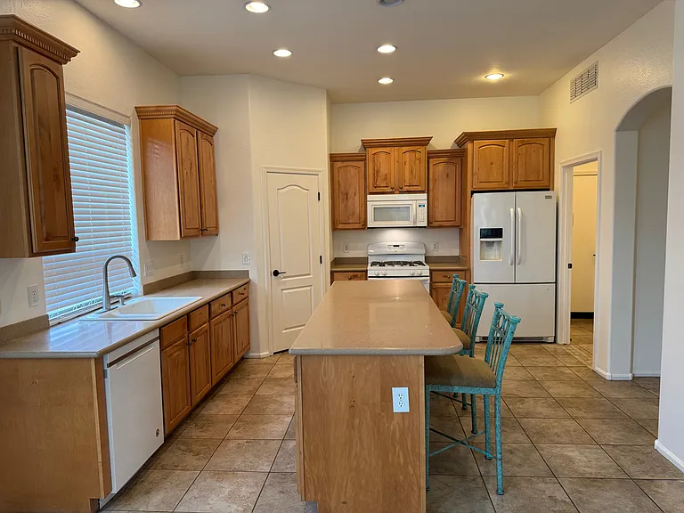 17597 W Andora St — Photo 4