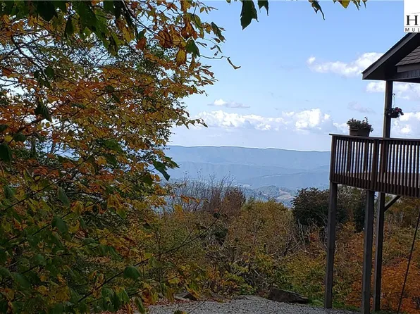 104 W Shamrock Road, Beech Mountain, NC 28604