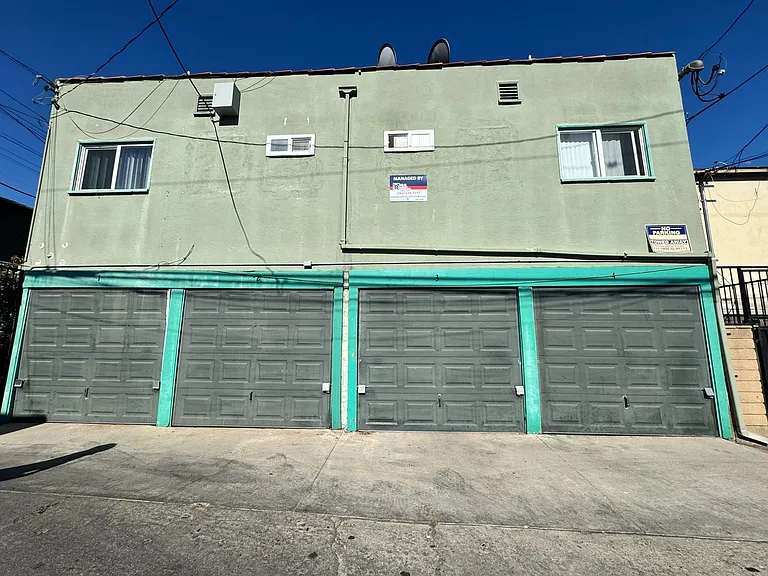 225 Belmont Ave — Photo 14