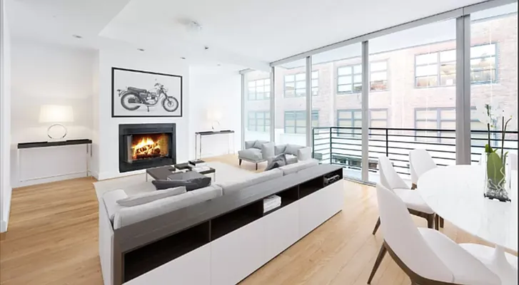 Rented by Compass | media 24