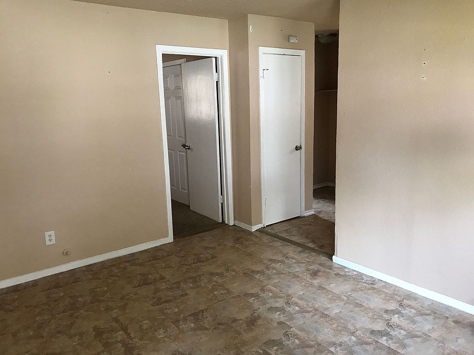 1st image of 339 Clovis Pl