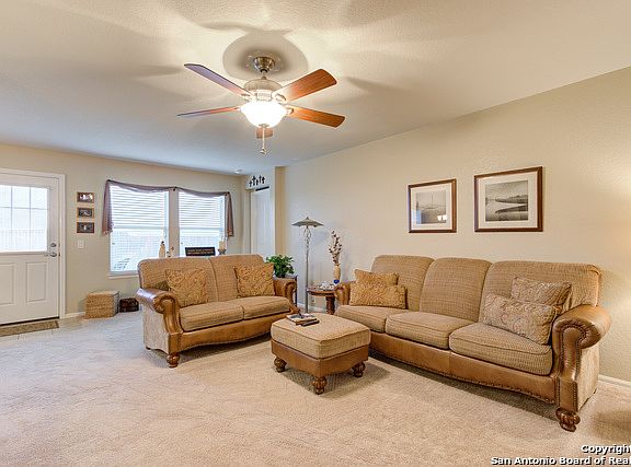 5th image of 5564 Columbia Dr