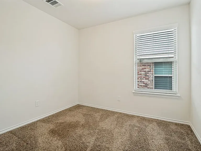 908 Horton St — Photo 16