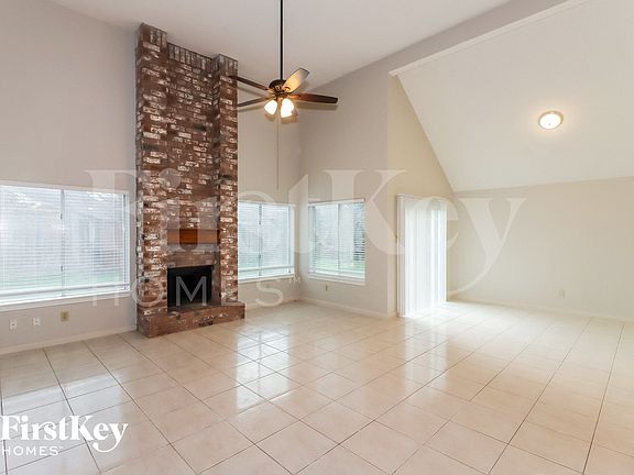 4th image of 6410 Via Espana Dr