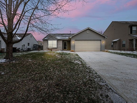 2nd image of 7920 Rocky Glen Pl