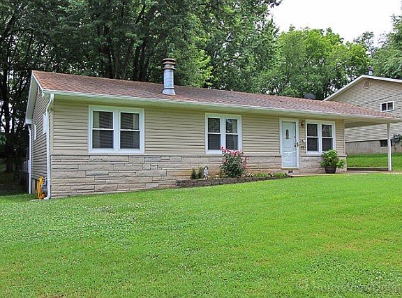 3rd image of 2657 Janet Dr