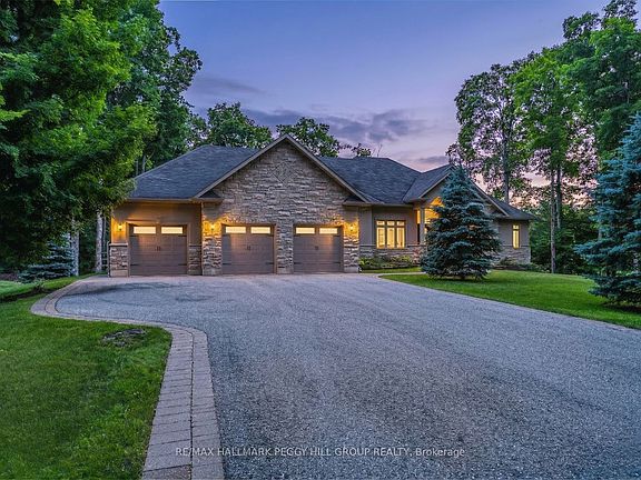 2nd image of 32 Gallagher Cres