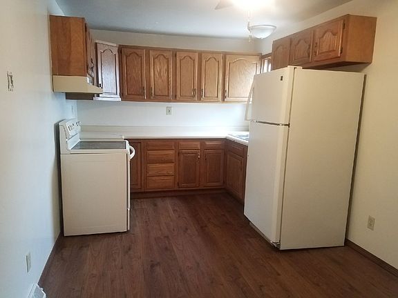 4th image of 1228 N Platten St