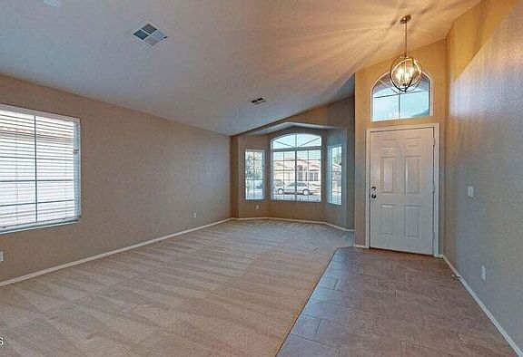 5th image of 4905 E Holmes Ave