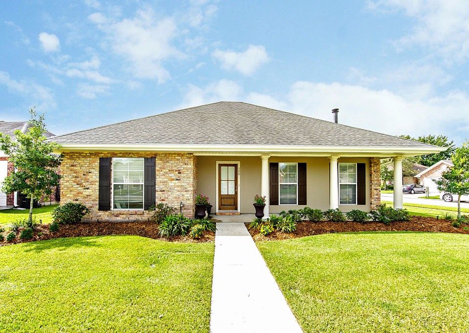 1st image of 100 Anna Dr
