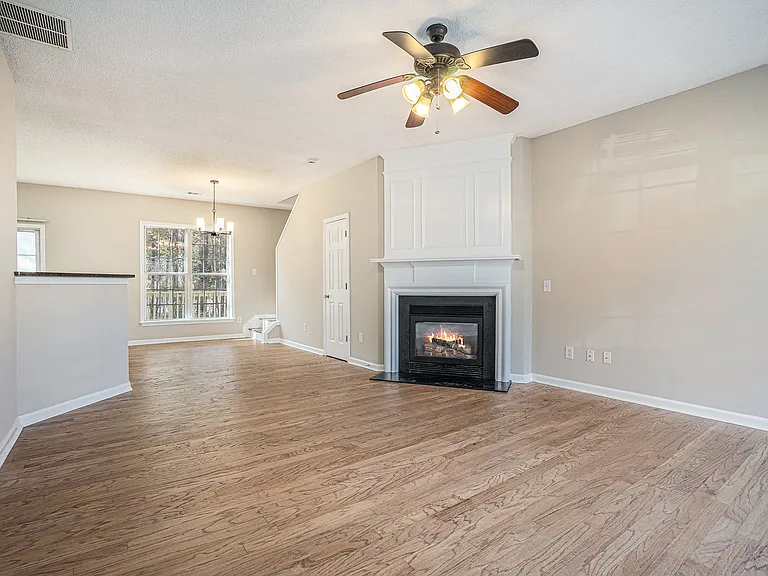 2894 Regent Walk Dr — Photo 2