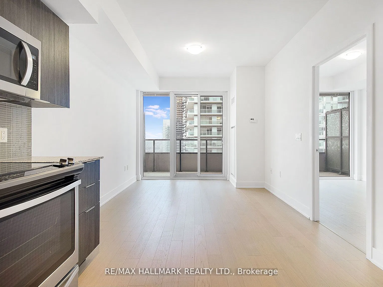 1 bed, $2,500 — Photo 2
