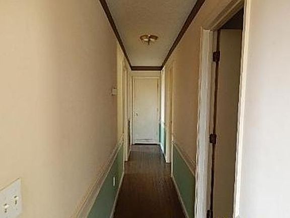 3rd image of 3224 Van Horn St