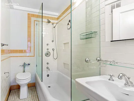 Rented by Sotheby's International Realty | media 17