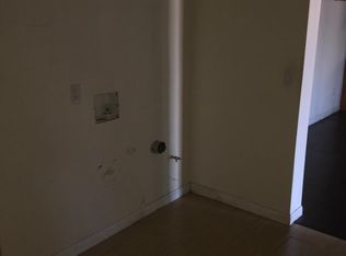 450 E Lanzit Ave, Los Angeles, CA 90061