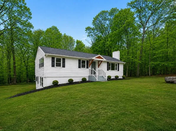 207 Bigelow St, Marlborough, MA 01752