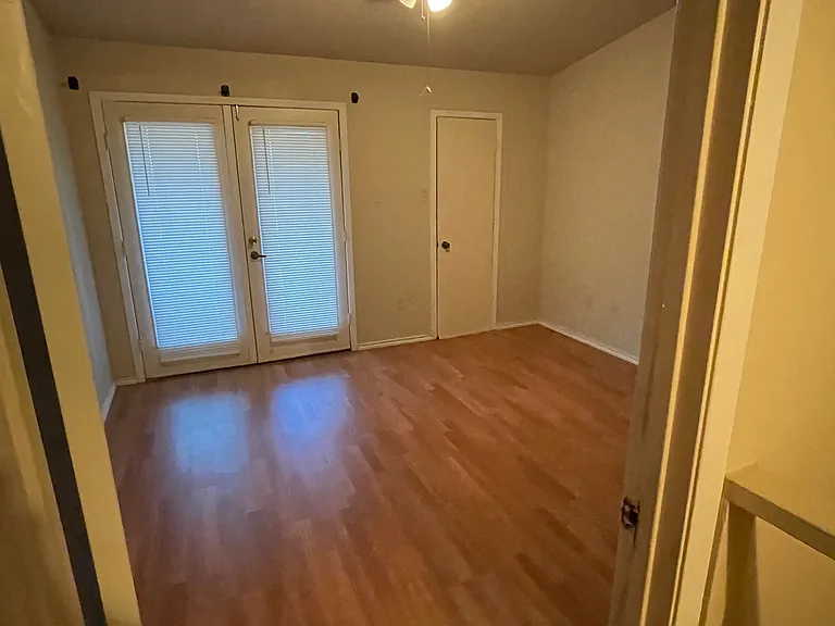 9611 Walnut St #1102 — Photo 4