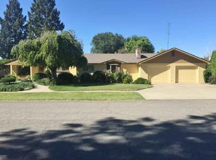407 Dean Ave, Granger, WA 98932