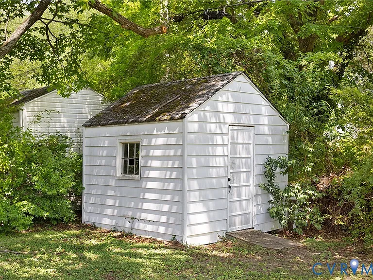 6414 Monument Ave — Photo 31