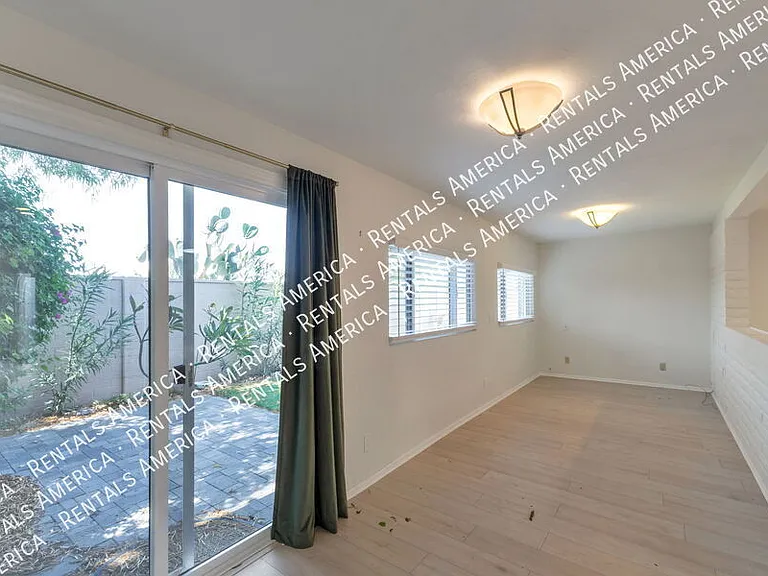 88 E Cholla Shadows Dr — Photo 9