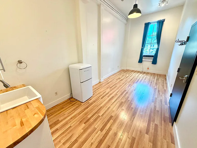 119 W Main St #H — Photo 5