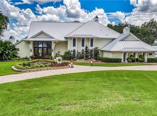 1363 W Lakeshore Dr, Clermont, FL 34711