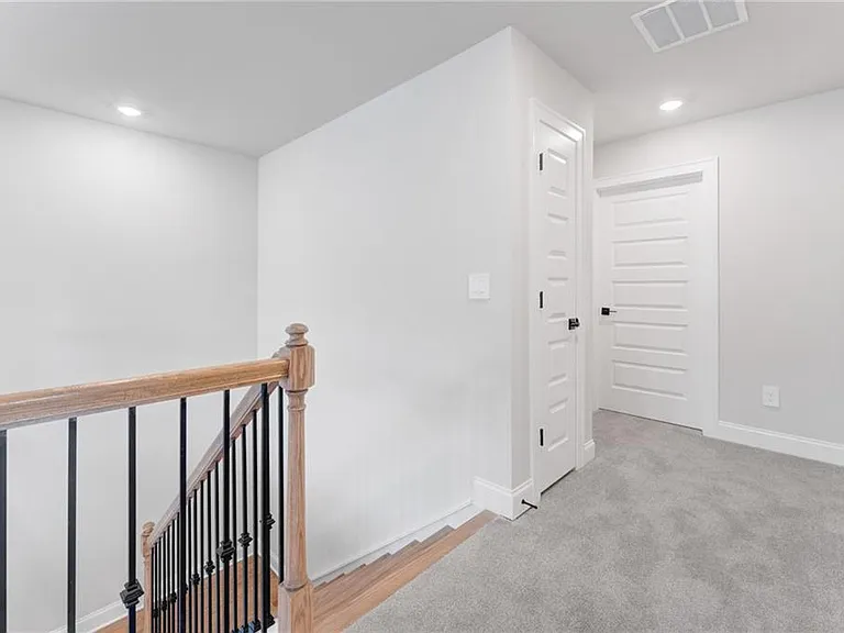 3089 Sweet Red Cir — Photo 31
