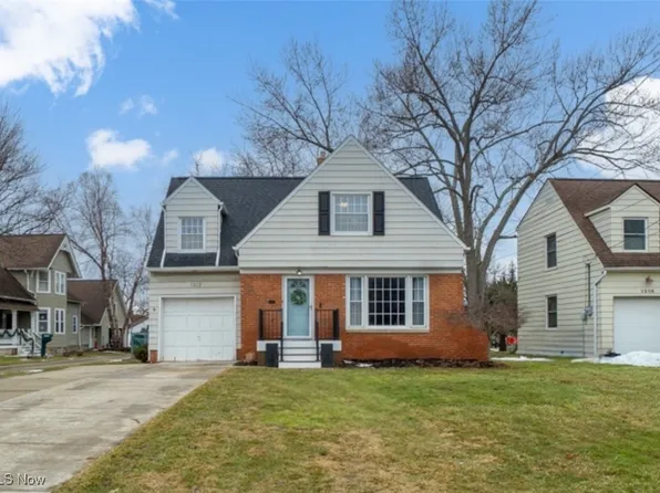 1212 Richmond Rd, Lyndhurst, OH 44124
