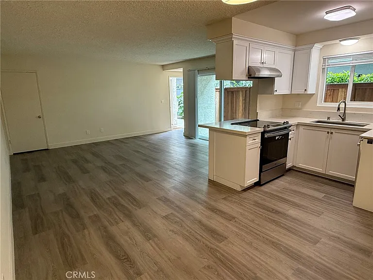 2210 Clark Ln #2 — Photo 1