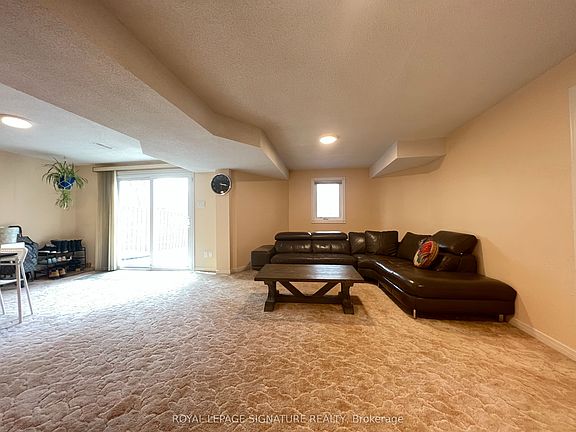5th image of 12 Tanglewood Trl #Basement