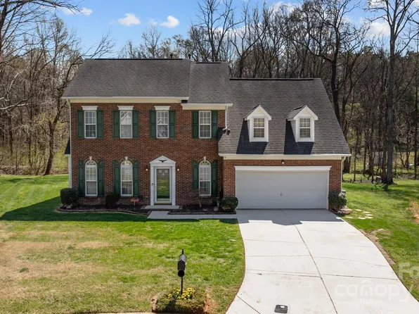 7222 Duchamp Dr, Charlotte, NC 28215