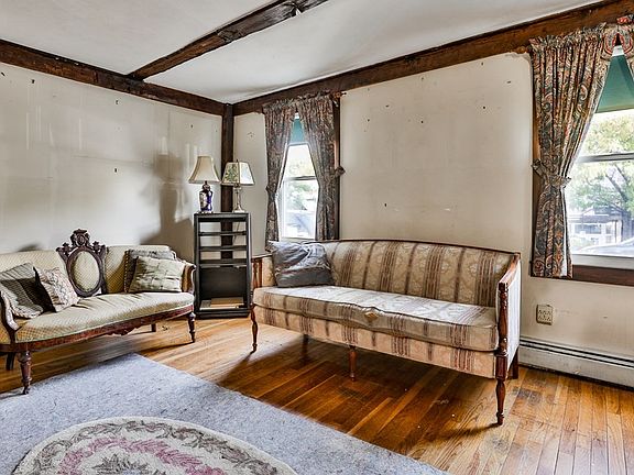 4th image of 60 Liberty St