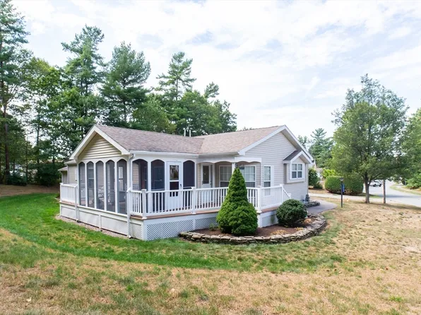 2804 Island Dr, Middleboro, MA 02346