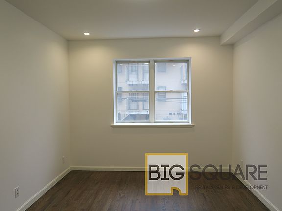 4th image of 908 Bedford Ave APT 8A