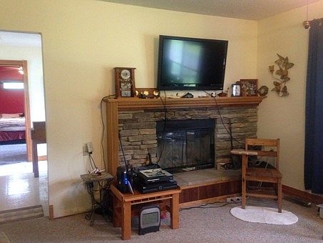4th image of 302 Lakeshore Dr