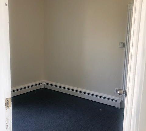 5th image of 101 Clarence St APT 2