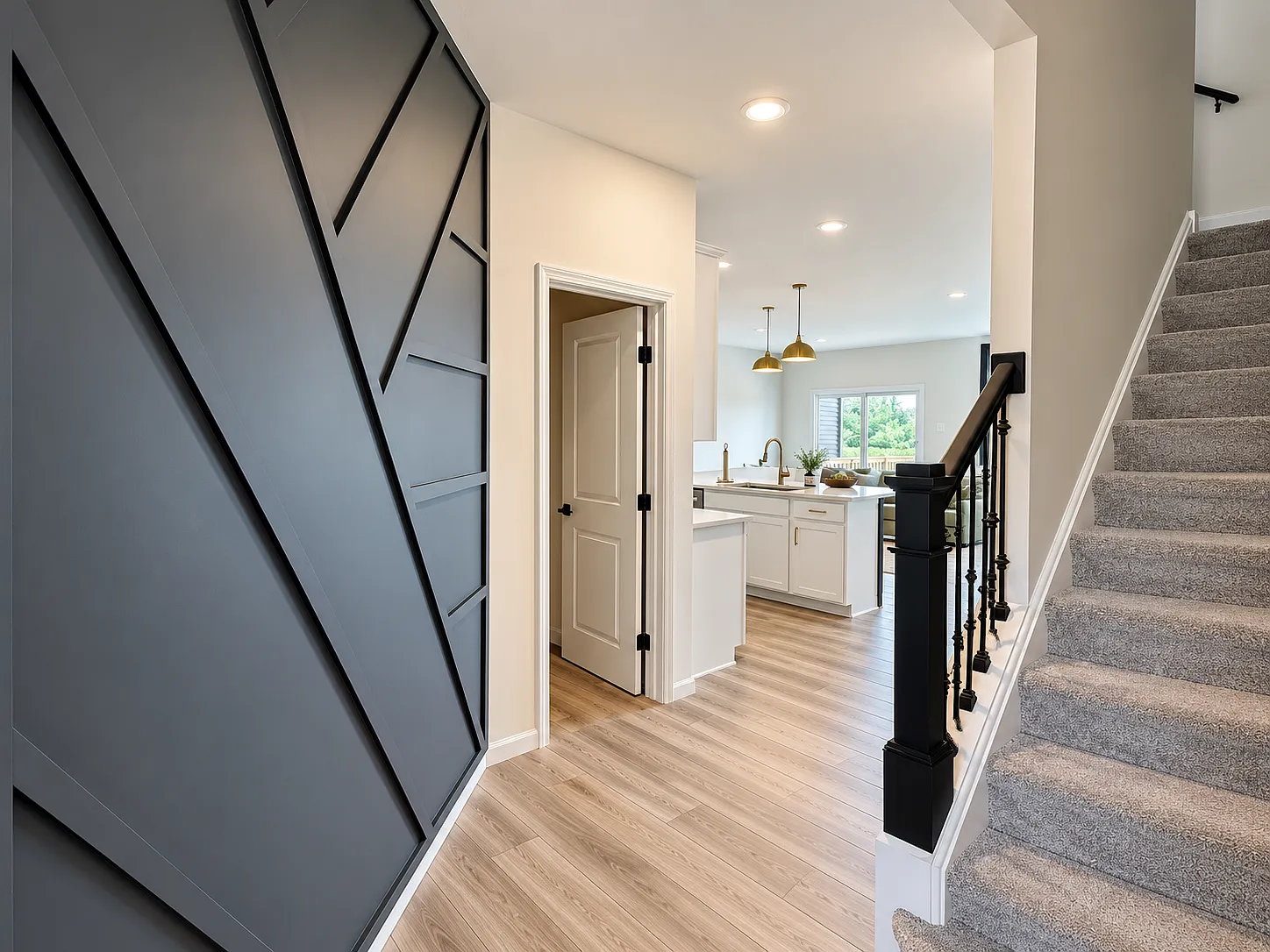 3 bed, 2.5 bath, 3000 sqft, $6,500 — Photo 2