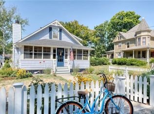 17 Pearl St, Clinton, CT 06413