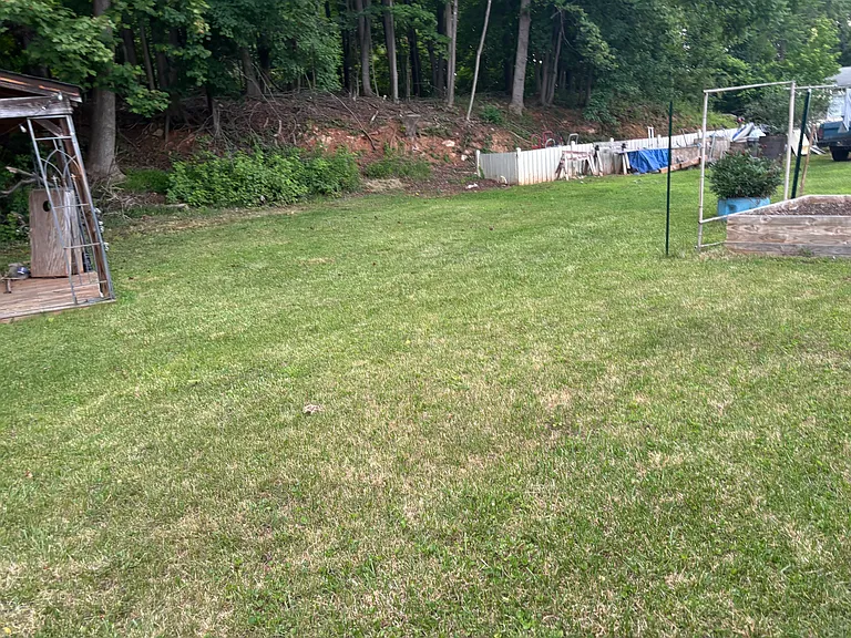 1505 Augusta St — Photo 4