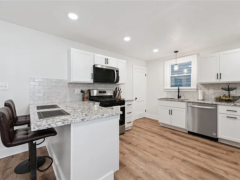 120 Arion St — Photo 5