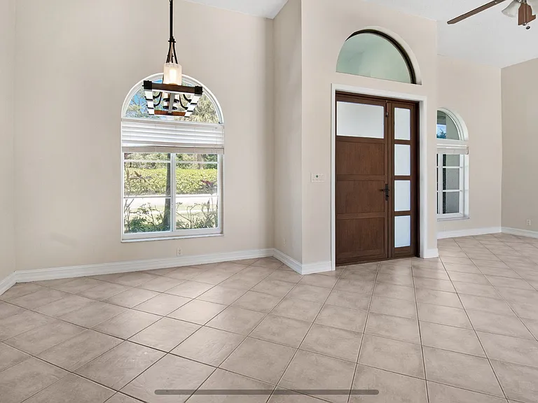 1680 SW 14th Dr — Photo 10