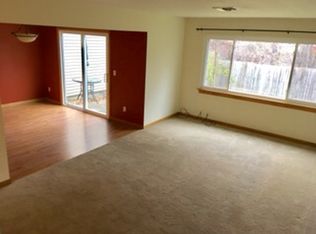 32 Willard Dr, Clifton Park, NY 12065