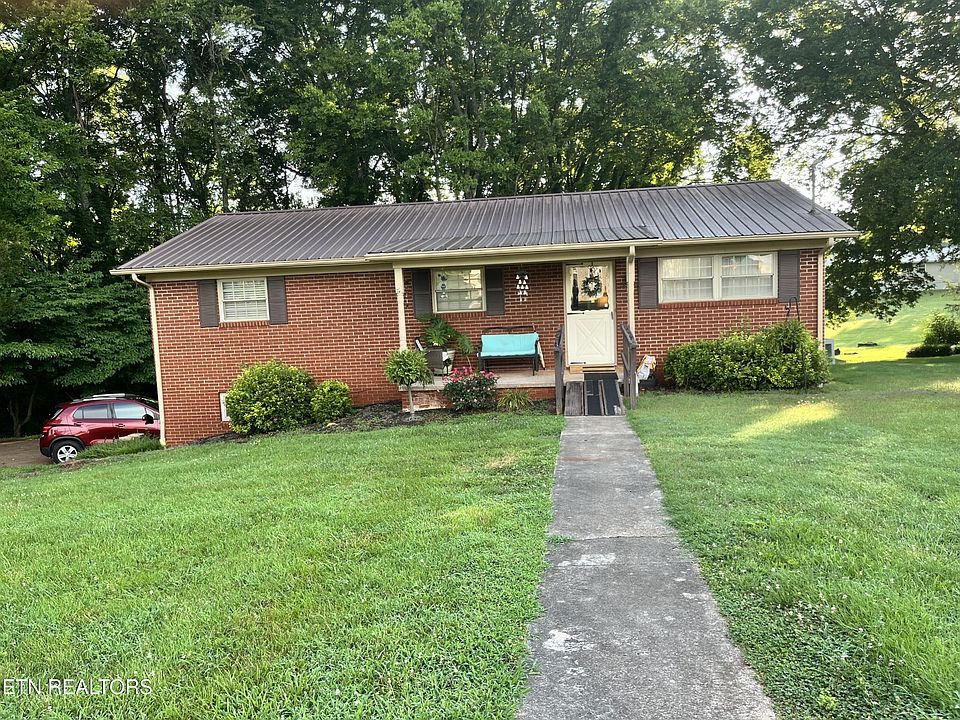 1st image of 304 Fancy Meadows Dr
