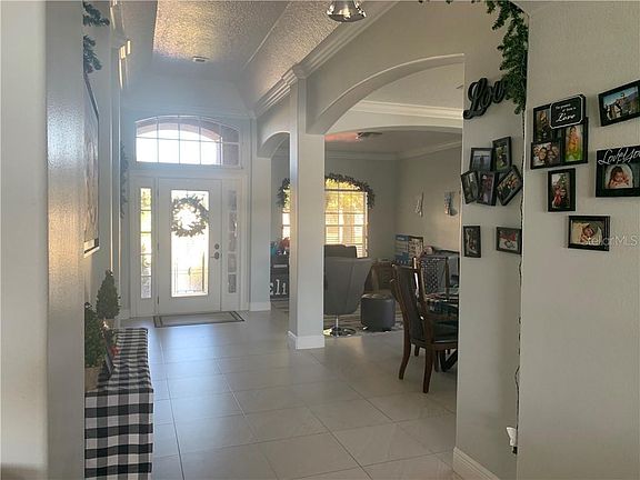 3rd image of 629 Lake Biscayne Way