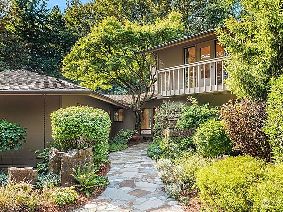 3rd image of 15555 168th Avenue NE