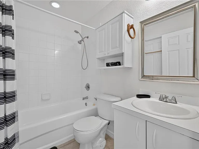 27103 Matheson Ave #206 — Photo 16