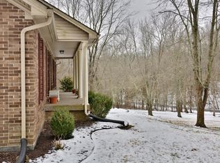 4713 Three Lakes Rd, Crestwood, KY 40014