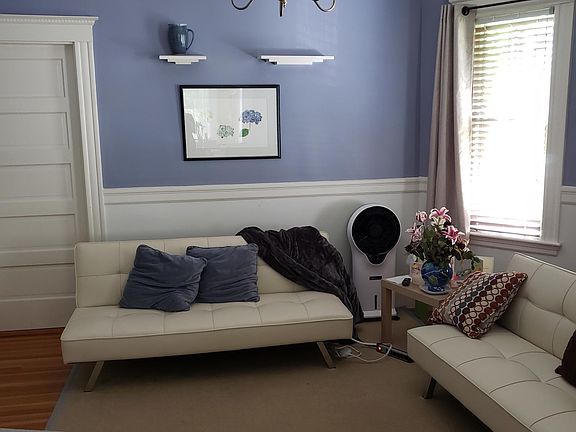 4th image of 77 Marlboro St #1
