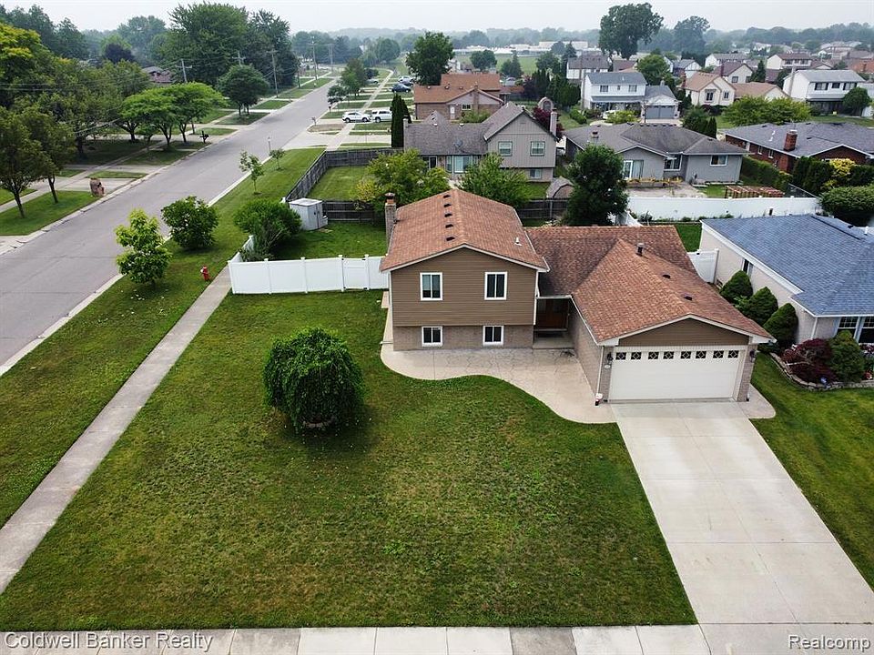 1st image of 38005 Steede Dr