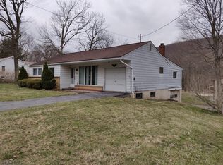 1837 Raystown Rd, Everett, PA 15537